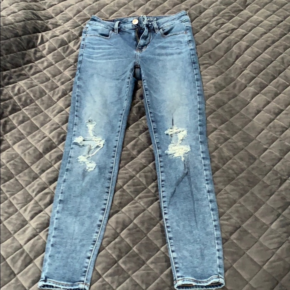 american eagle ripped jeans